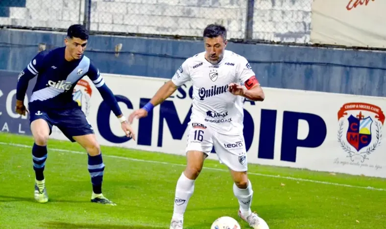 Mariano Pavone se retiró del fútbol profesional a los 40 años