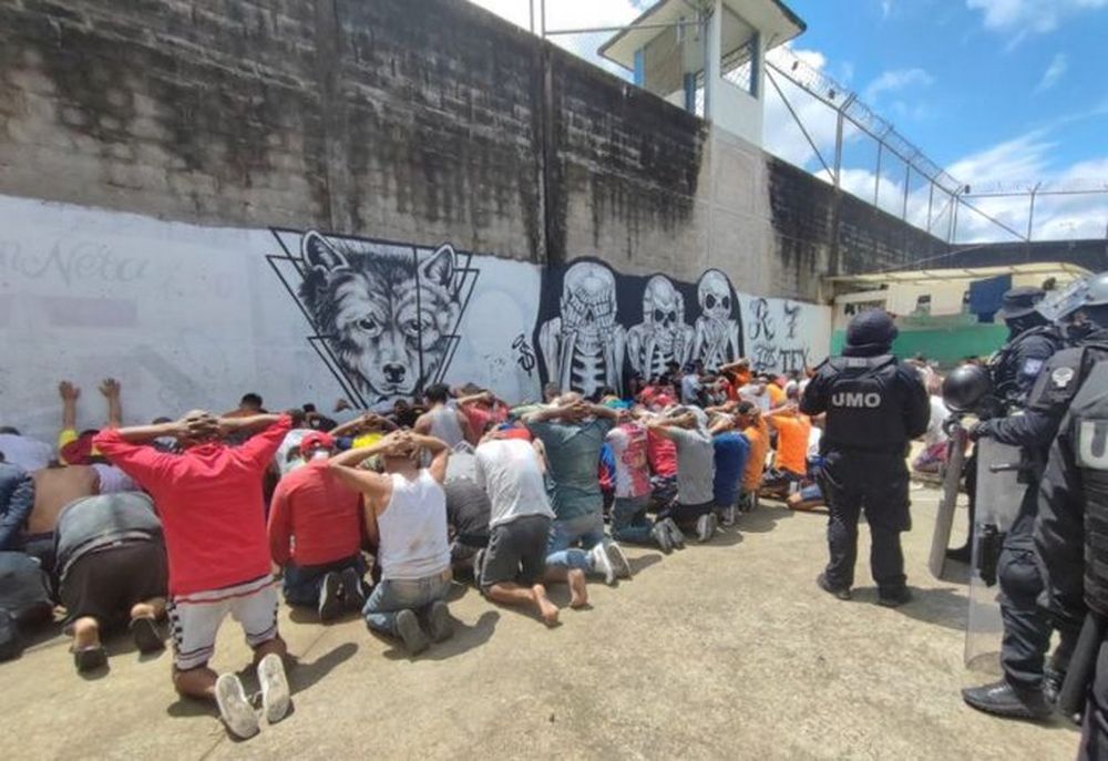 Un motín e intento de fuga dejó más de 40 muertos en una cárcel de Ecuador