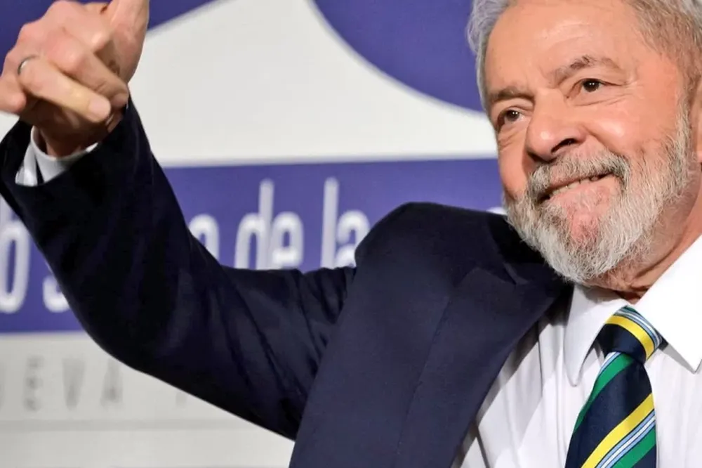 Lula se comunicó esta tarde con la Vicepresidenta y le dio su solidaridad