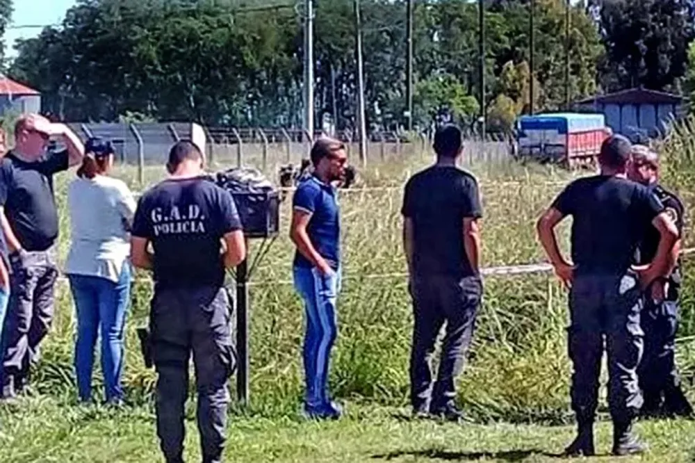 Lo buscaban por balear a su mujer y apareció decapitado