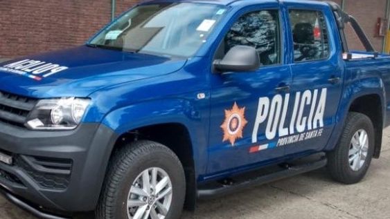 Desde una moto matan a balazos a un joven que caminaba con su novia