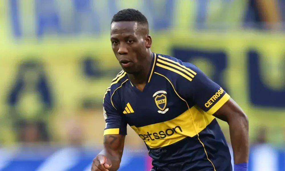 Advíncula se despidió de Boca con un mensaje cargado de emoción