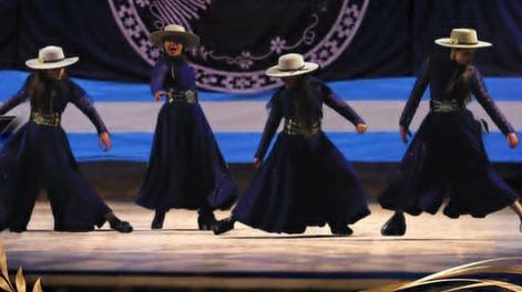 En el certamen nacional de Malambo Femenino, San Juanpasó a la final en la categoría menor, con Valkiria (foto) y Valentina Villalón.&nbsp;