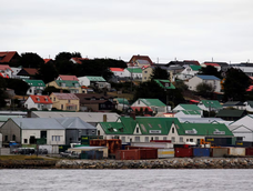por incidentes de argentinos en malvinas: los islenos reclaman que se impongan restricciones en el ingreso