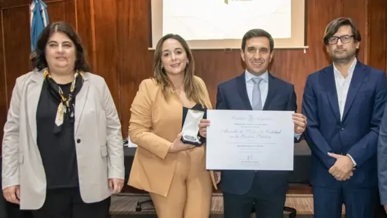 Otorgan premio a la calidad para San Martín