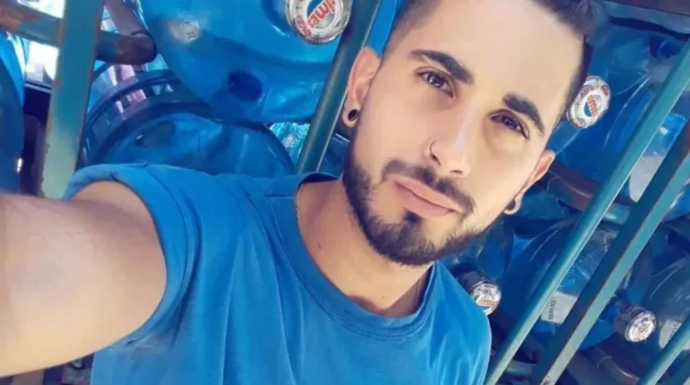 Lo echaron de una sodería por tener sexo con sus clientas y ahora vende contenido erótico