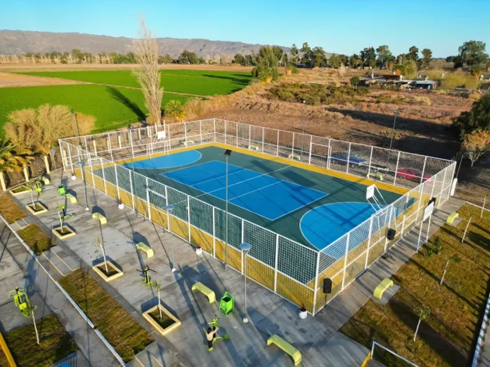 El municipio de San Martín inauguró el nuevo Playón Polideportivo Jose Máximo Cabrera.