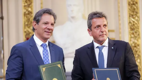 Massa: “El desafío que tenemos que recorrer juntos es que Vaca Muerta llegue a Brasil”