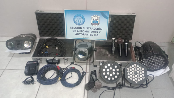 cuatro allanamientos por robo de motos en san juan: secuestraron equipos de sonido y luces