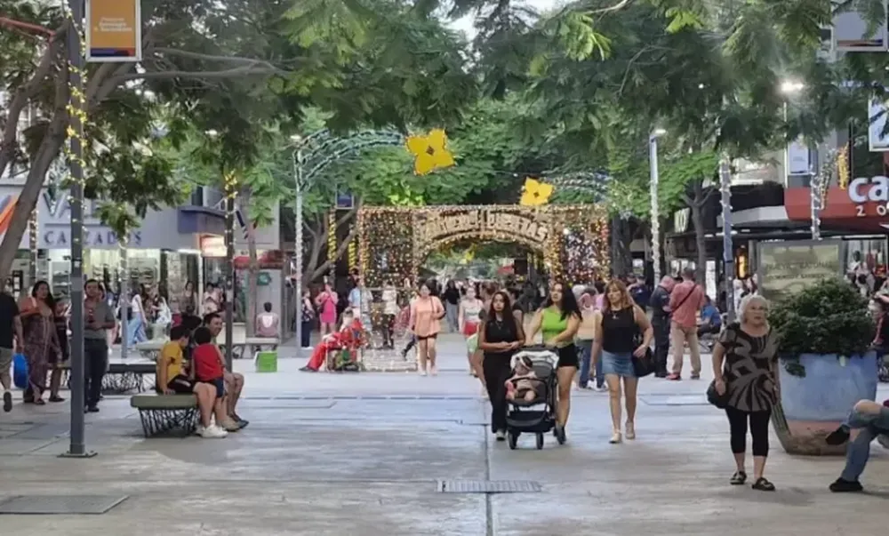 Navidad low cost y variada con el boom importador: juguetes a menos de $10.000, las propuestas de última hora que ofrece el comercio sanjuanino