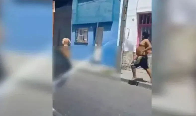 Persiguieron a un “amante” completamente desnudo por las calles de Salta