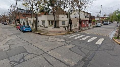 Mató a su hermana y le avisó por teléfono a su padre: “Vení que tiene sangre en el cuello”