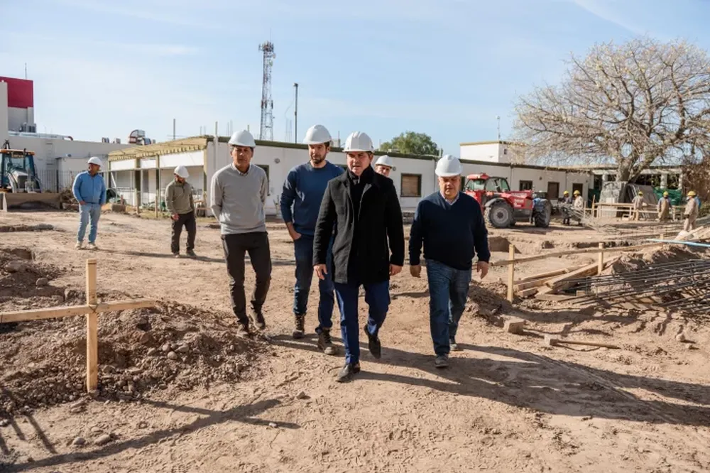 Orrego recorrió la obra del Instituto Odontológico: los detalles de los nuevos servicios que prestará