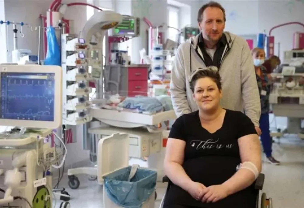 Una madre con siete hijos dio a luz a quintillizos en Polonia