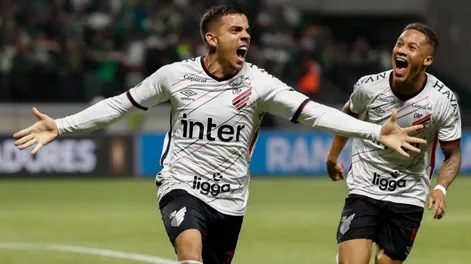 Paranaense destronó a Palmeiras y es finalista