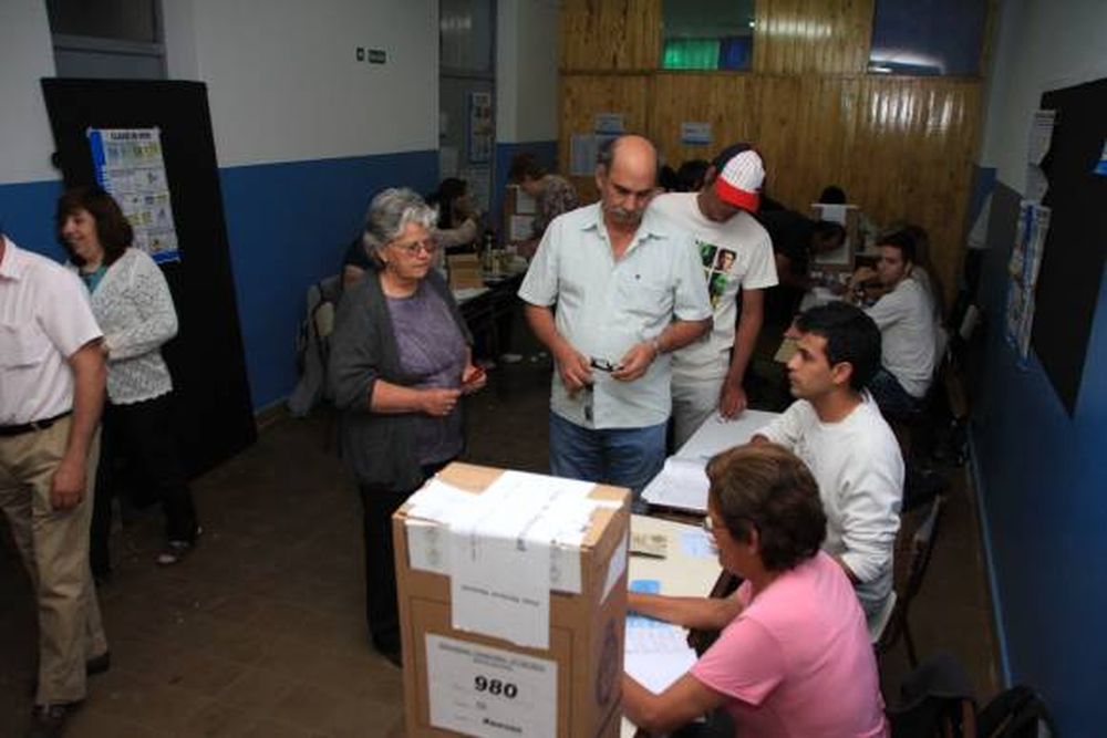 Terminaron los comicios y votó cerca del 79% del padrón