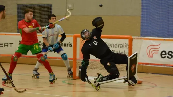 Argentina rescató un empate ante Portugal y luego perdió en la definición de libres directos