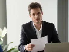 El mal humor antes de empezar a trabajar ya tiene nombre y podría ser una señal de agotamiento El mal humor antes de empezar a trabajar ya tiene nombre y podría ser una señal de agotamiento