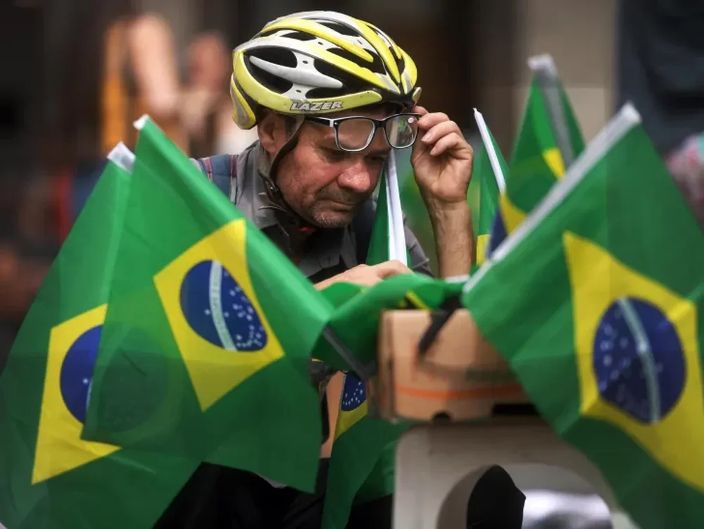 Lula y Bolsonaro a la hora de la verdad, en el balotaje más tenso de la historia de Brasil