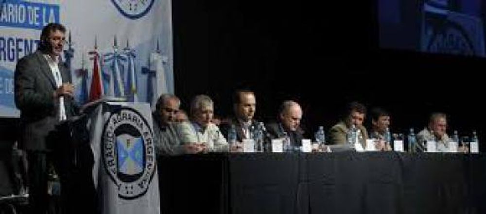 Alertan que la quita de retenciones “todavía no llegó a los productores”
