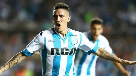 Centurión no fue a la práctica de la Reserva de Racing