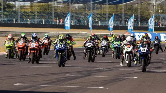 Siete sanjuaninos, en el Superbike