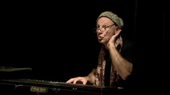 La(s) otra(s) cara(s) de un inmigrante