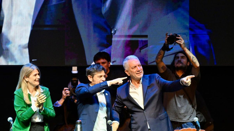 Tensión en un acto de Kicillof: le pidieron por la libertad de CFK y un sector contestó con Axel presidente