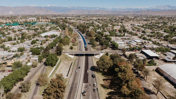 La obra de repavimentación de avenida Circunvalación avanza con nuevos cambios en la circulación.