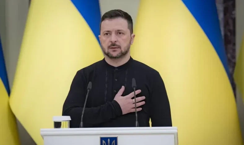Ucrania y EEUU y una reunión “productiva” en Riad: Zelensky llamó a “presionar” a Putin para que detenga los ataques