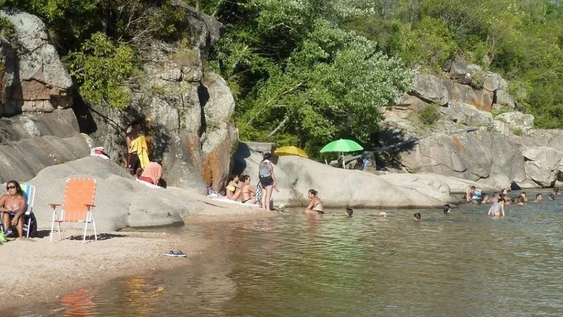 El hombre estaba de vacaciones.