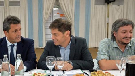 DNU de Milei: reunión entre Kicillof, Massa, Máximo Kirchner y los intendentes del PJ bonaerense