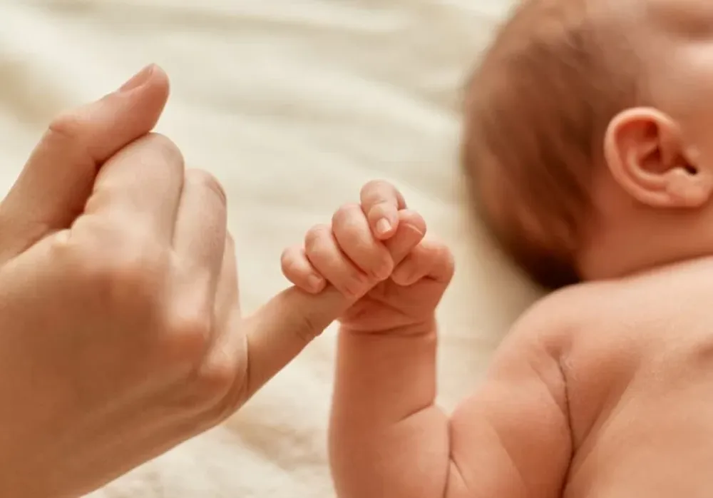 La lucha de una madre para dar con su hijo: dio a luz con 16 años, en 1982; le dijeron que murió, pero cree que está vivo