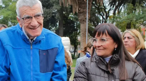 daniela busca al historico hombre de prensa de gioja para la comunicacion en chimbas: reuniones y contrato redactado