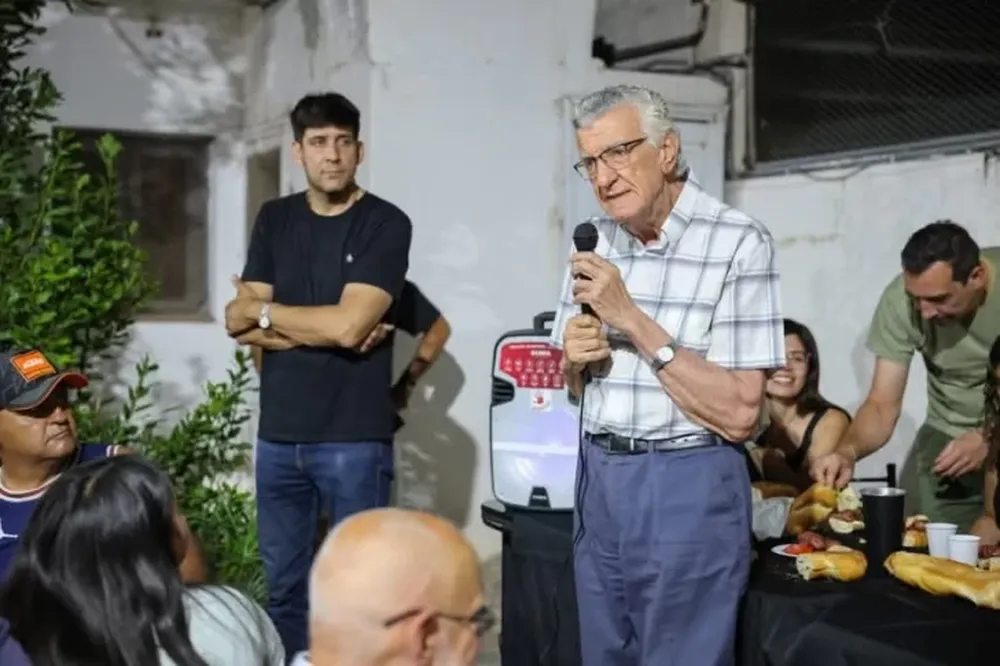 José Luis Gioja y Facundo Perrone.-