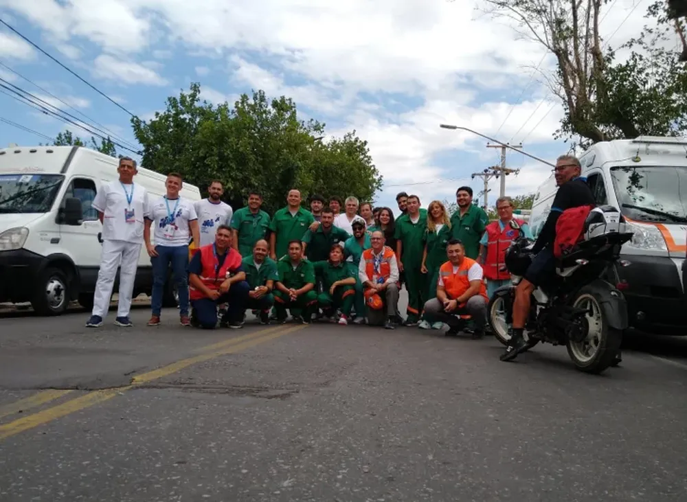 El amplio equipo, siempre listo