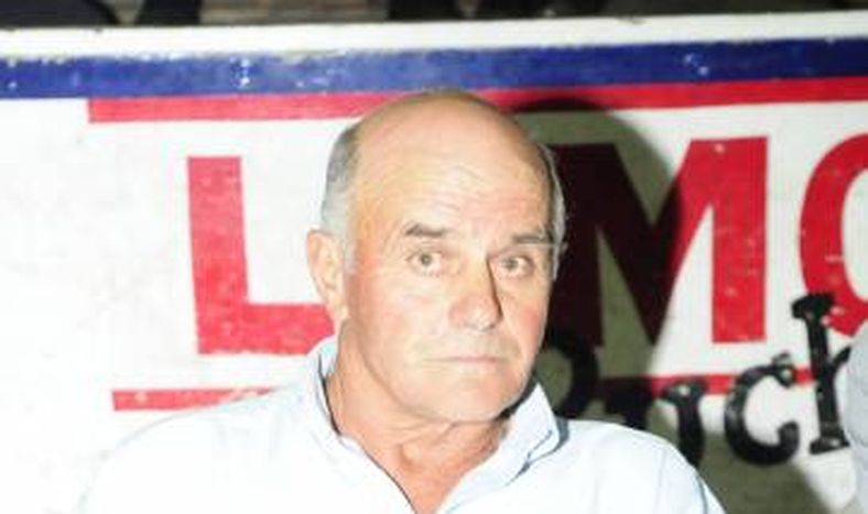 El nuevo presidente de Unión confirmó a González como DT