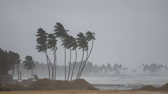 El huracán Fiona pasó por República Dominicana y dejó casi 800 evacuados