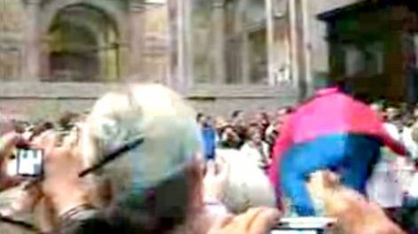 Agresión al Papa abre el debate por su seguridad