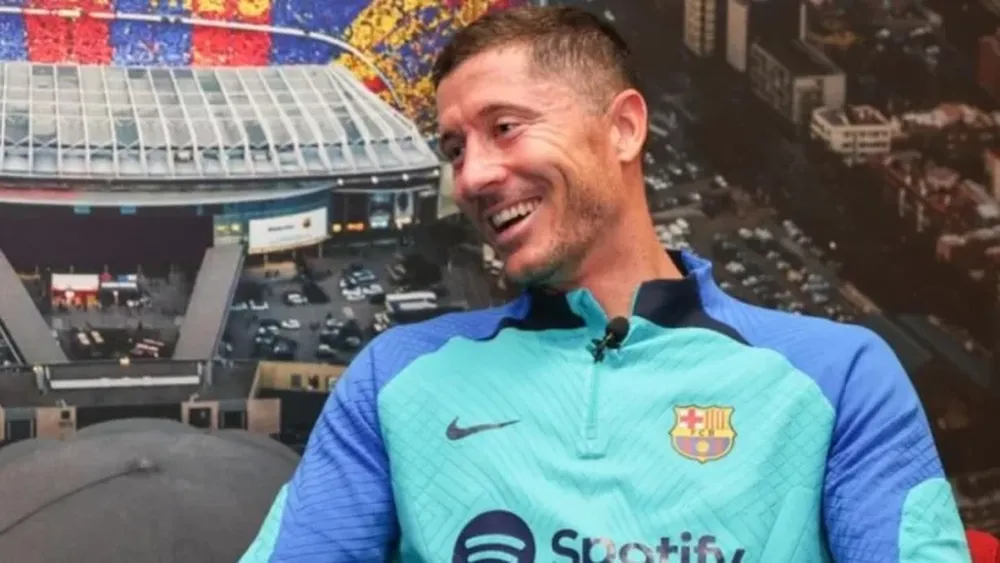 Lewandowski volvió a hablar de Messi: “Es el campeón de forma muy merecida”