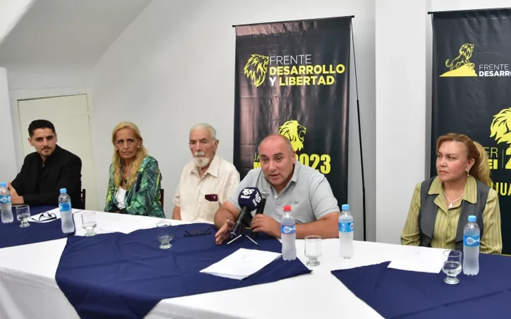 En el sector libertario y el FIT hablan de ir a internas por los cargos nacionales