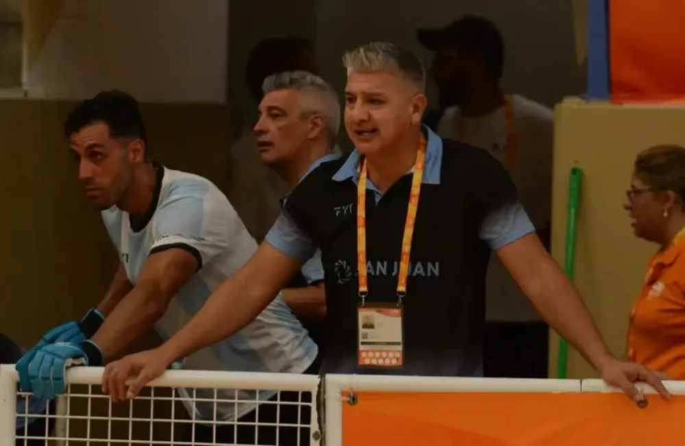 Las selecciones masculinas de hockey meten primera