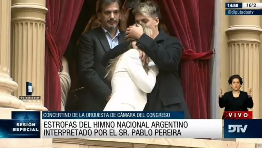 La respuesta del hijo de Sergio Massa al ataque de un tuitero