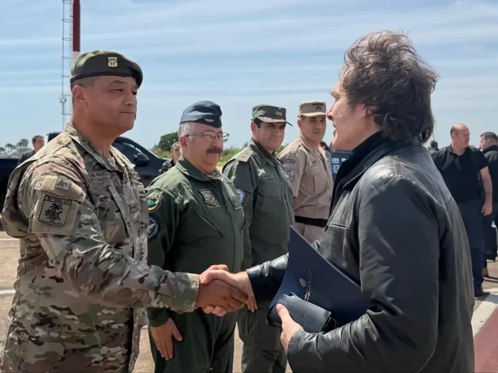 A días de las elecciones, Javier Milei llegó a Chaco y volvió a pedir “que no aflojen”