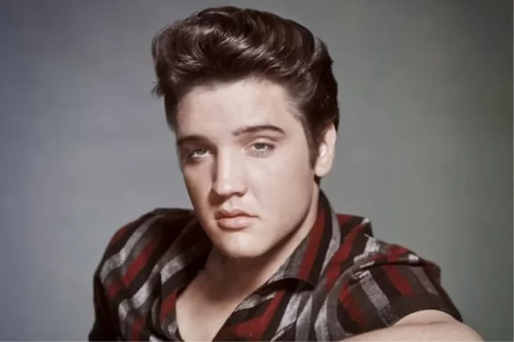 Un mechón de pelo de Elvis Presley se vendió en 72.500 dólares