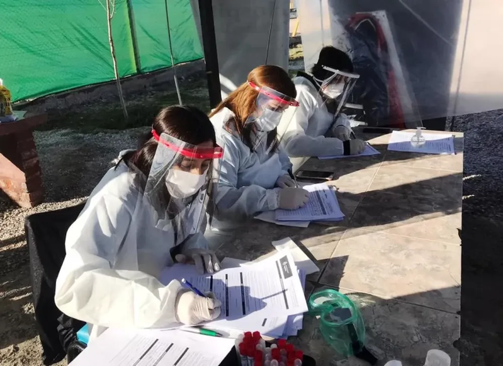 Covid-19 en Argentina: confirmaron 21 muertes y 1.208 infectados en un día