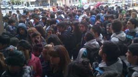 UNSJ: masiva concurrencia en el inicio de la oferta educativa