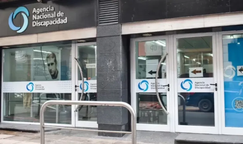Enojo por el uso de términos discriminadores en un decreto, el Gobierno dice que “fue un error”