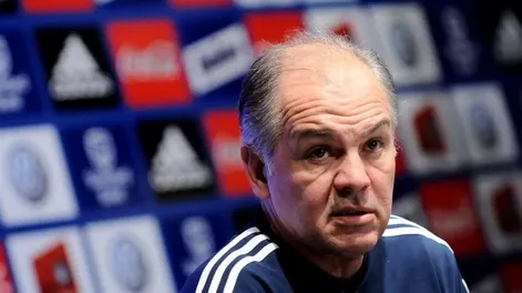 El mundo del fútbol llora la muerte de Sabella en las redes sociales