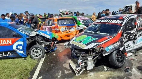 Facundo Della Motta protagonizó un fuerte choque en la largada de la Clase 2 del TN